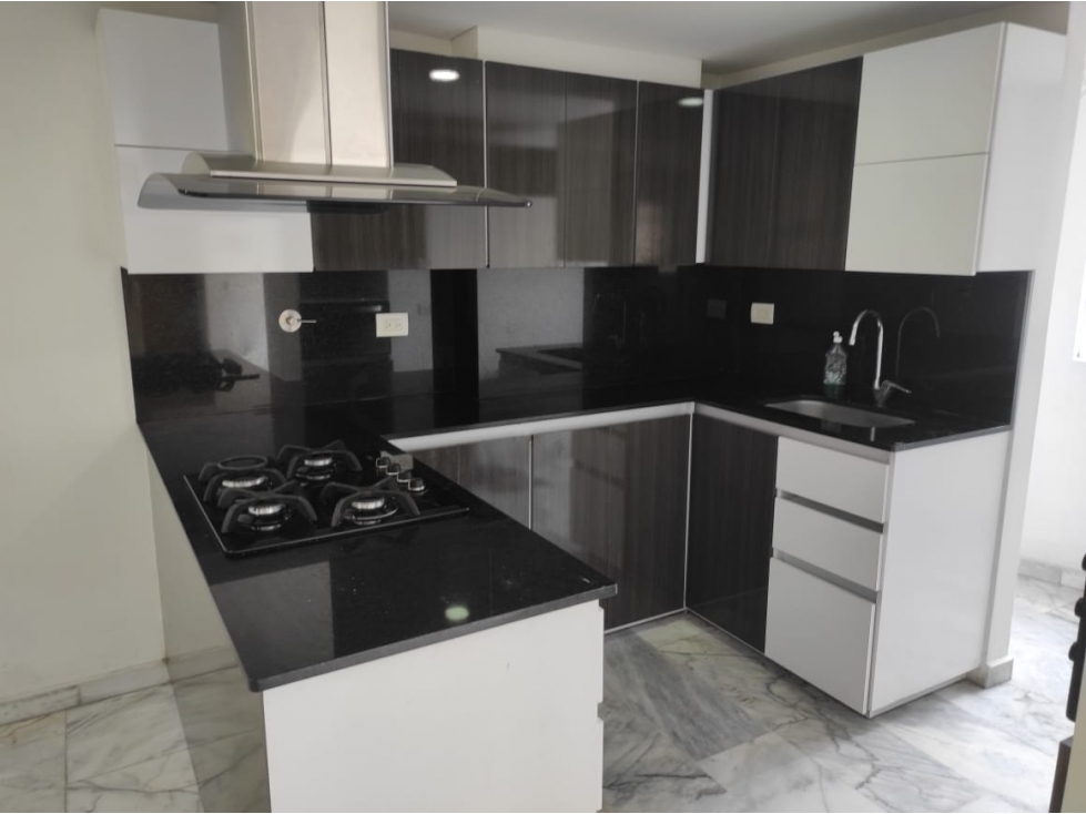 APARTAMENTO EN VENTA EN CONQUISTADORES — foto 3