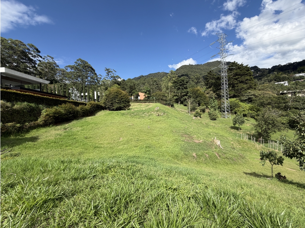 LOTE EN VENTA EN LOMA EL ESCOBERO — foto 2