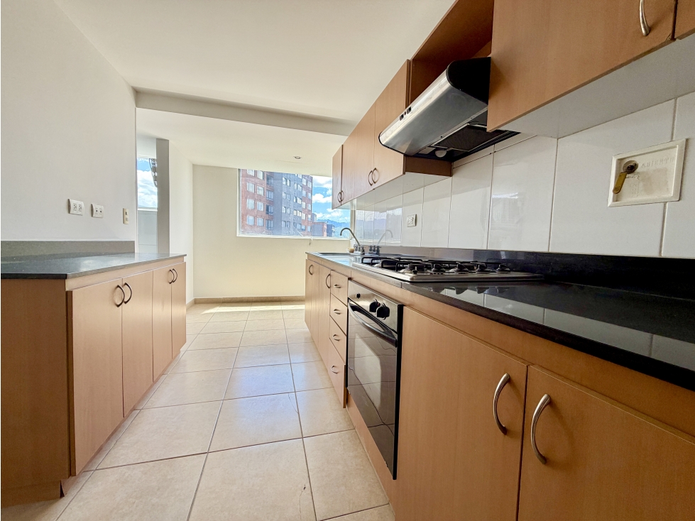APARTAMENTO DÚPLEX EN ARRIENDO EN LOS BALSOS — foto 4