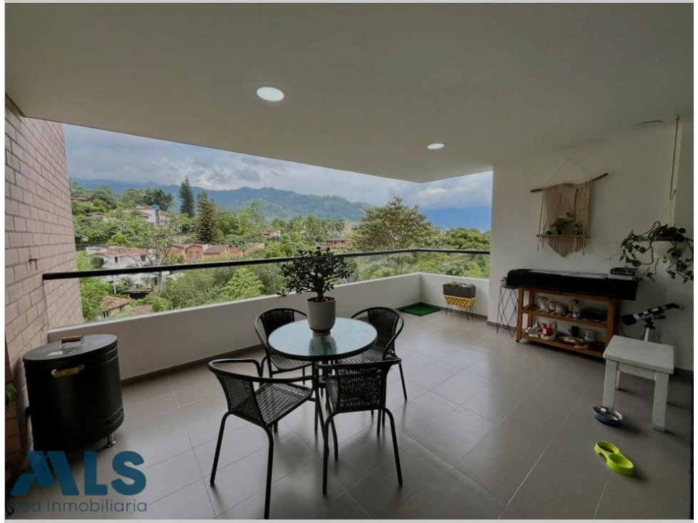 APARTAMENTO EN VENTA EN LOMA LAS BRUJAS — foto 2