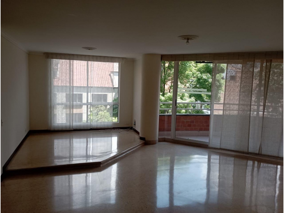 APARTAMENTO EN VENTA EN CONQUISTADORES — foto 3