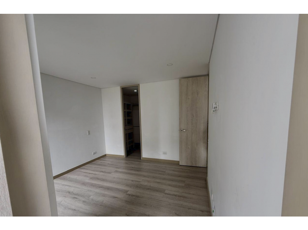 APARTAMENTO EN VENTA EN LOMA LAS BRUJAS ENVIGADO — foto 6