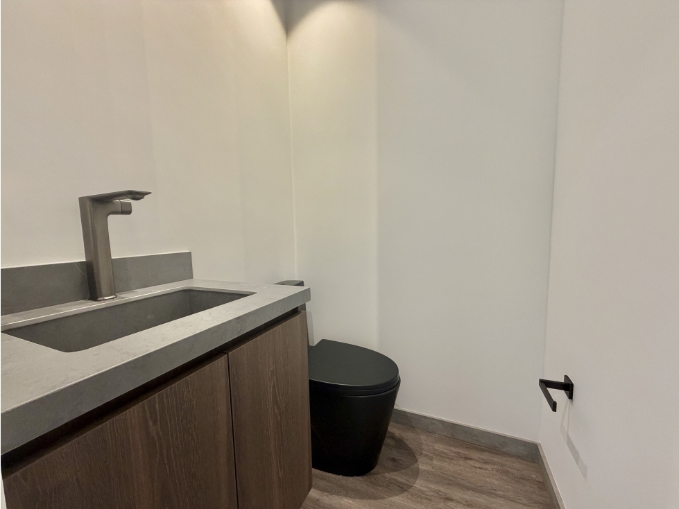 APARTAMENTO MODERNO EN VENTA EN LA LOMA DE LOS MESA EN ENVIGADO — foto 4