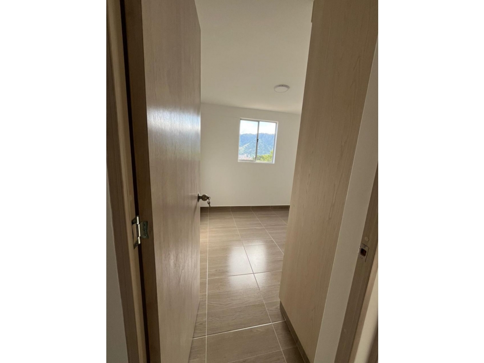 APARTAMENTO EN VENTA EN EL SECTOR NIQUÍA EN BELLO — foto 4