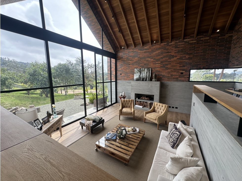 CASA EN VENTA EN ALTO DE LAS PALMAS ENVIGADO — foto 3