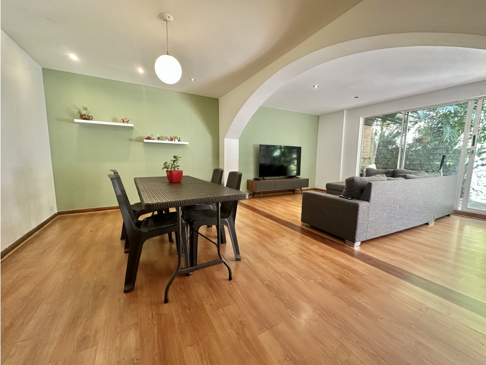 CASA EN VENTA EN CASTROPOL MEDELLÍN