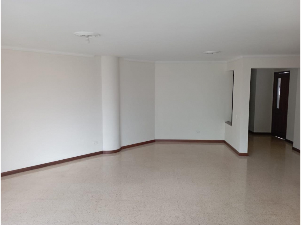 APARTAMENTO EN VENTA EN CONQUISTADORES