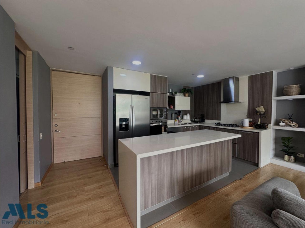 APARTAMENTO MODERNO EN VENTA EN LA LOMA DE LAS BRUJAS EN ENVIGADO — foto 4