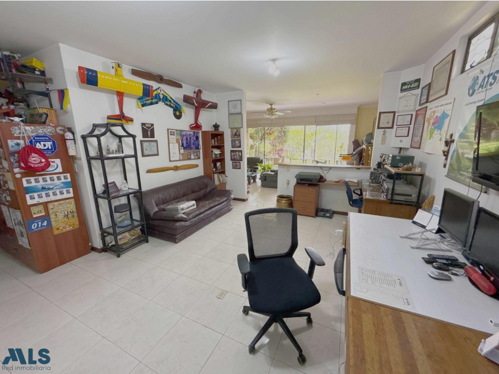 CASA EN VENTA EN EL TESORO MEDELLIN — foto 6