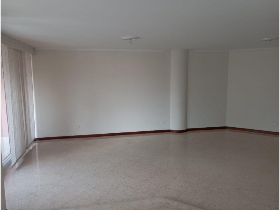 APARTAMENTO EN VENTA EN CONQUISTADORES — foto 2