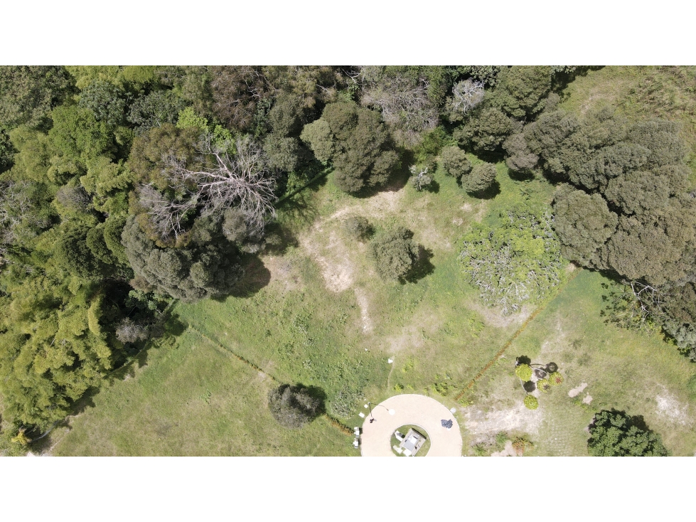 LOTE EN VENTA EN TRANSVERSAL DE LA MONTAÑA ENVIGADO