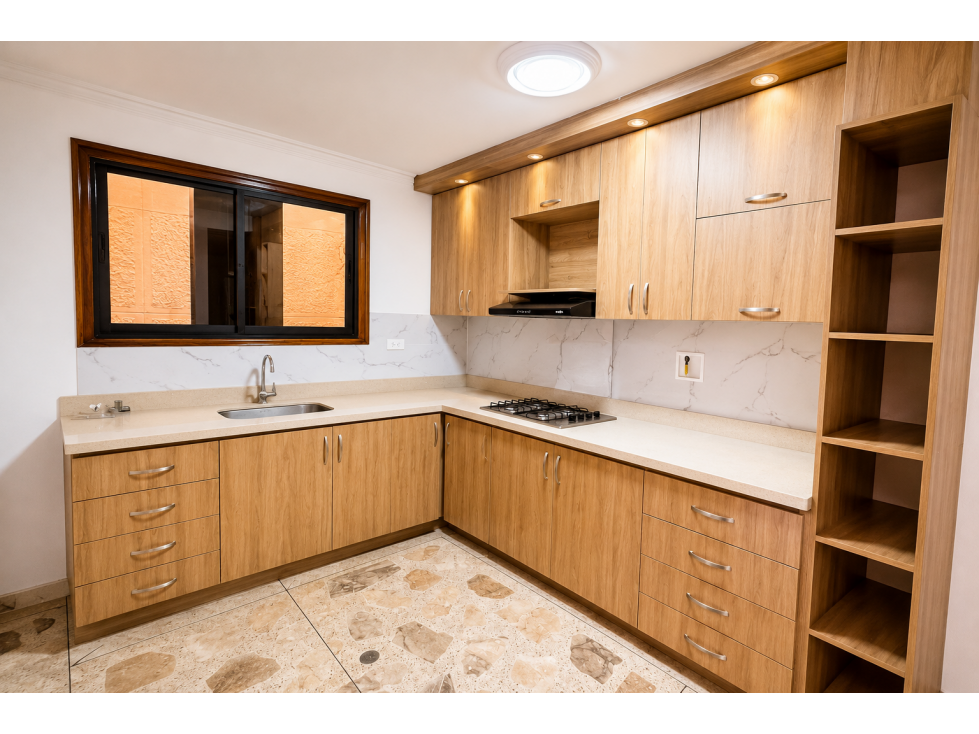 CASA EN VENTA EN LOMA EL INDIO MEDELLÍN — foto 4