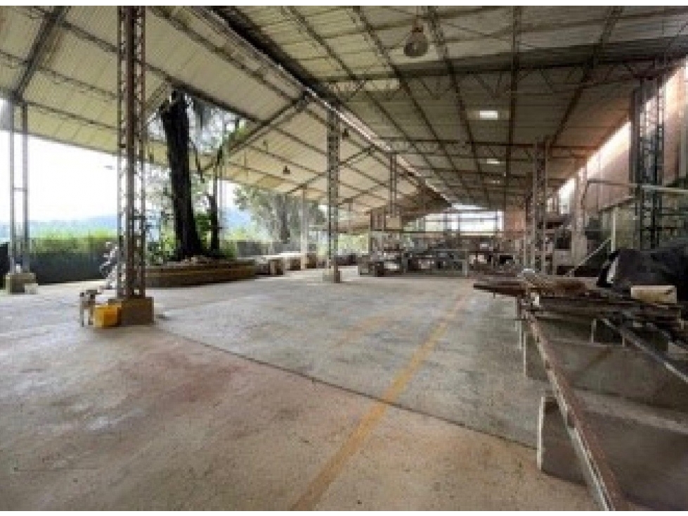Bodega para la venta en La Estrella - 3