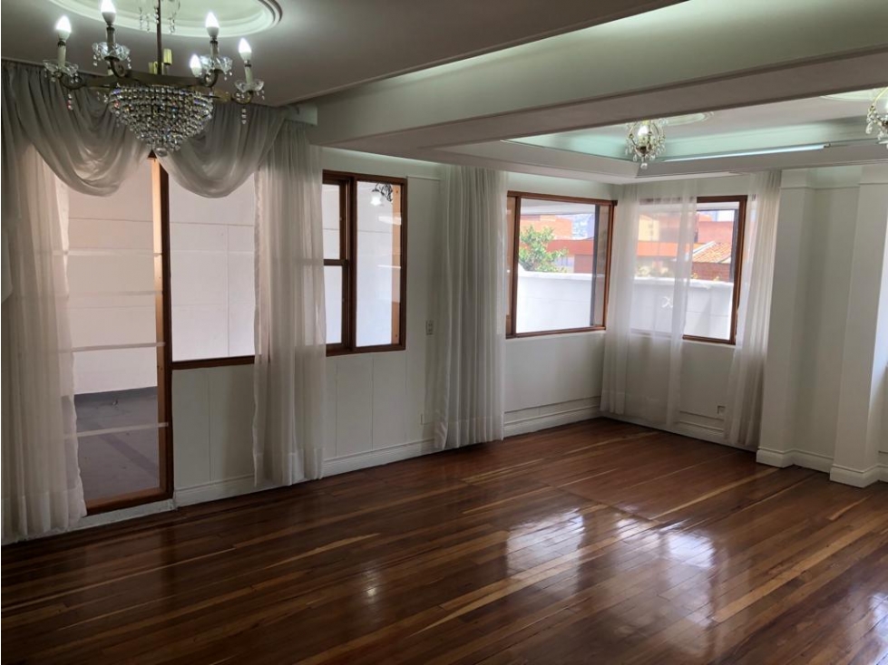 Apartamento para la venta en Conquistadores