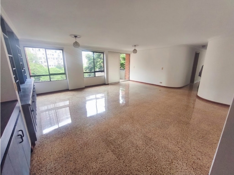 apartamento para la venta en el Poblado