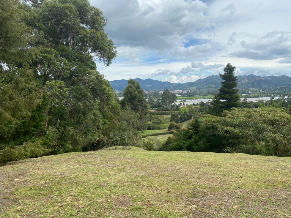 Venta de lote en La Ceja en Parcelación cerada