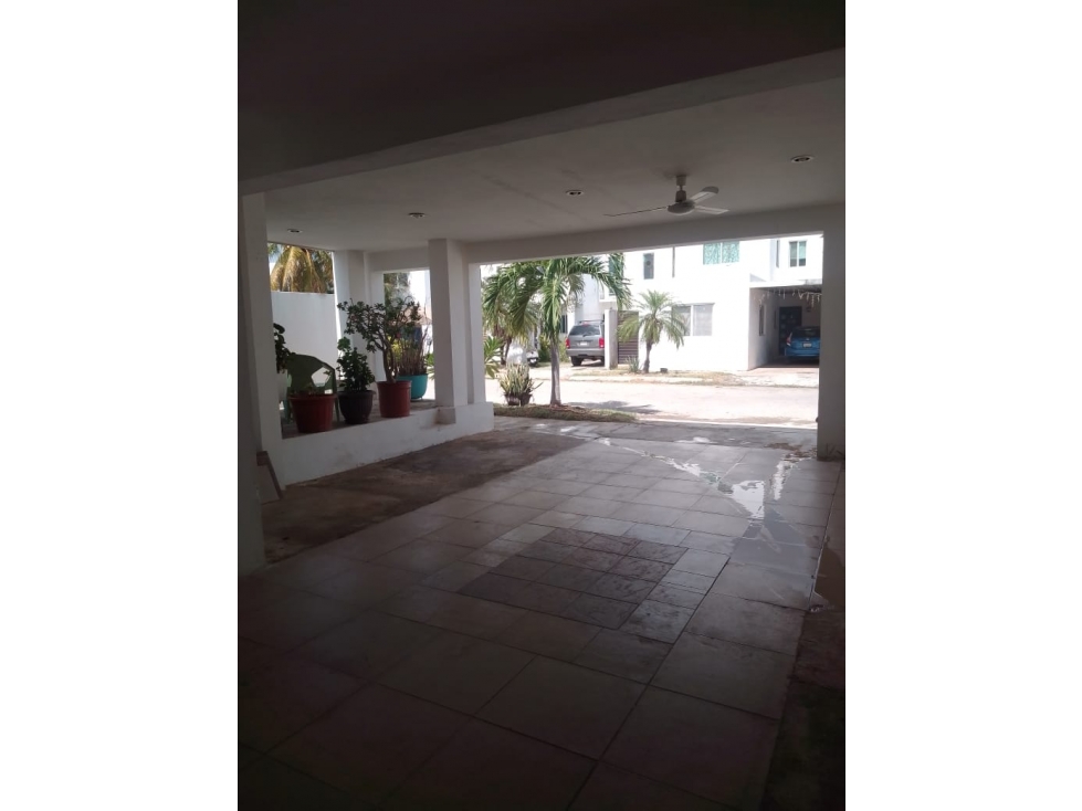 Casa en venta de 2 plantas 4 Recamaras con 198m² Chuburna Mérida,Yuc. — foto 3