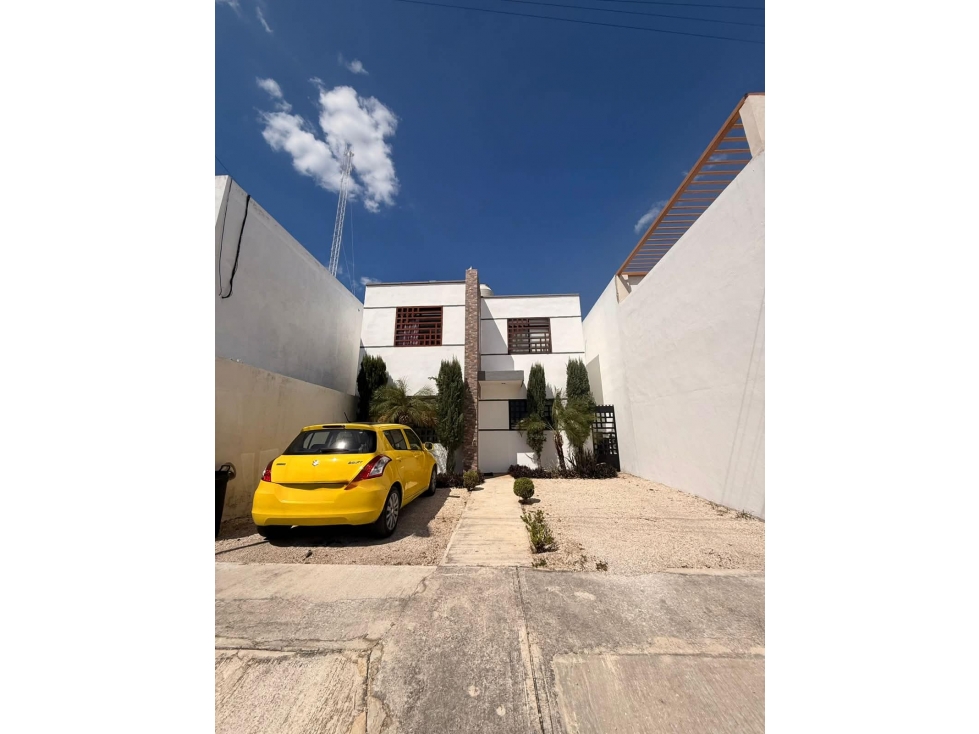 Casa en renta de 2 recamaras con piscina al poniente de Merida Yucatan - 1