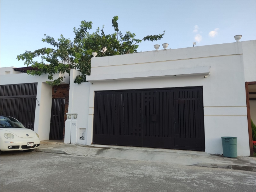 Casa en venta de 2 plantas 3 Recamaras con 163m² San Pedro Cholul