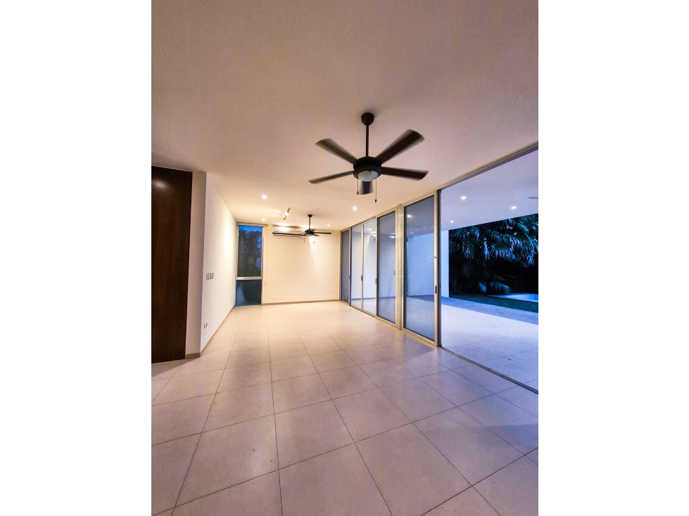 Casa en Venta de 5 recamaras en Temozón Norte — foto 3