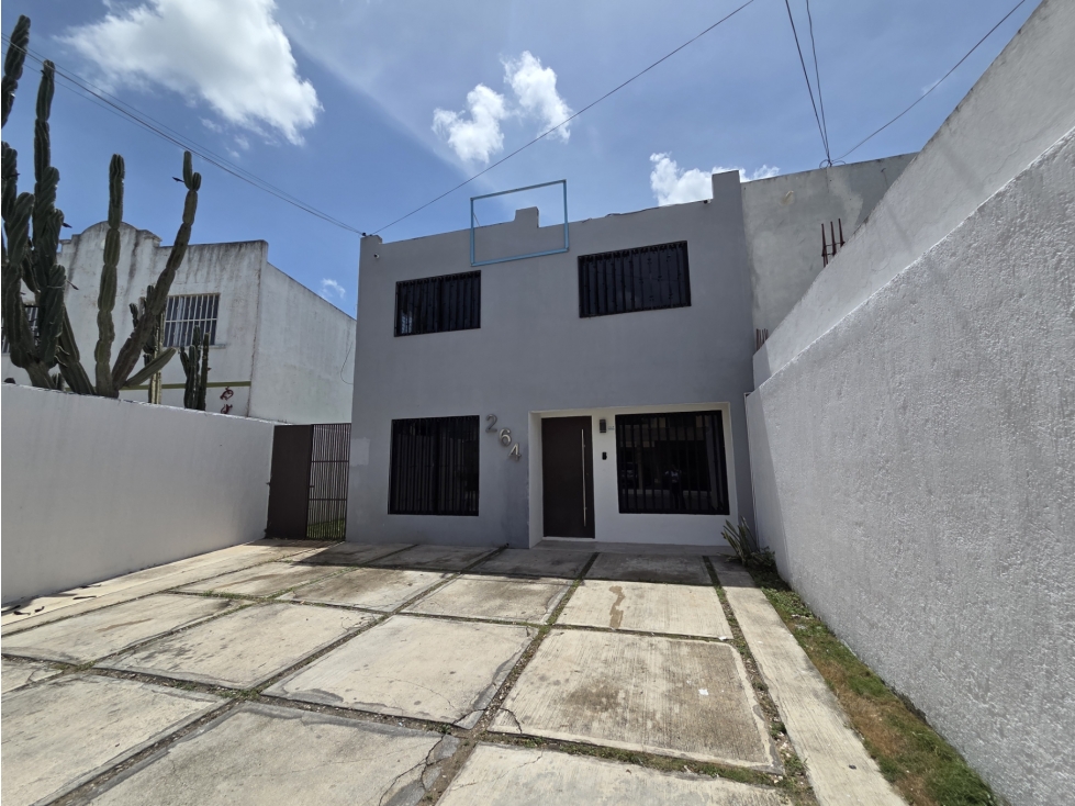 Casa en Venta en Francisco de Montejo sobre avenida en Mérida