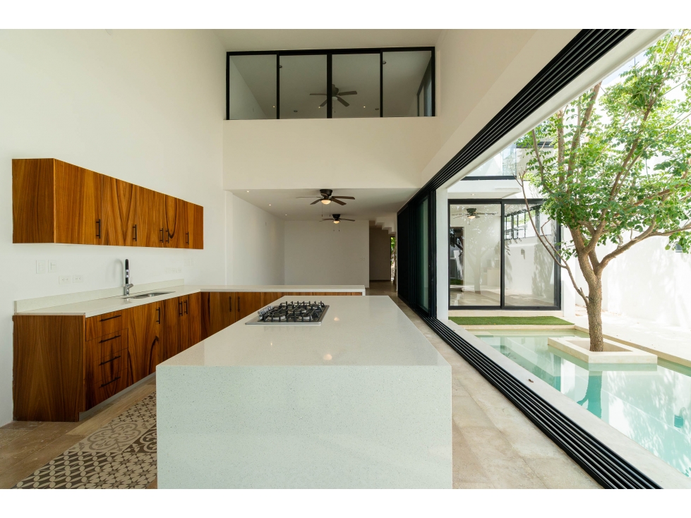Venta de Casa en Privada Parque Central Mérida con Alberca — foto 4