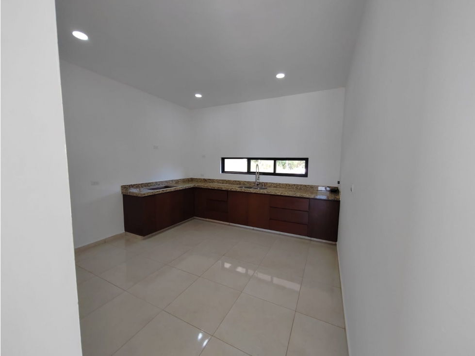 Casa en Venta con acabados de Lujo en Cholul Mérida - 2