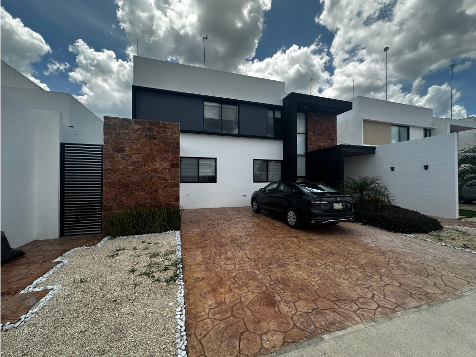 Casa en Venta con Piscina en Privada de 3 recamaras al Norte de Mérida — foto 3