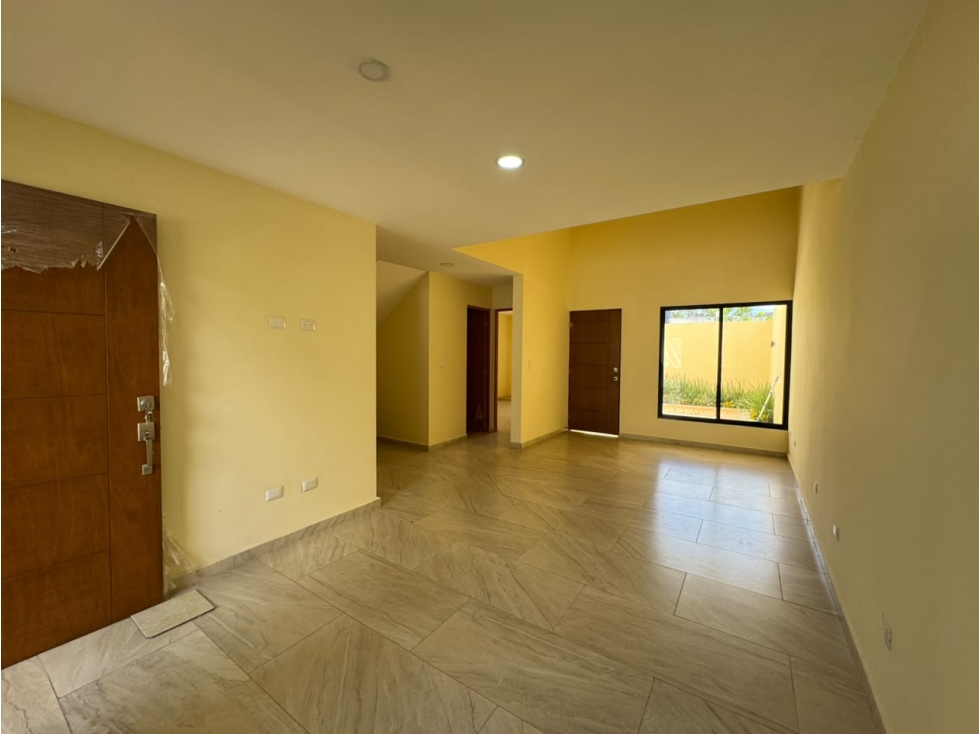 Casa dentro de la ciudad de Mérida con Piscina. - 3
