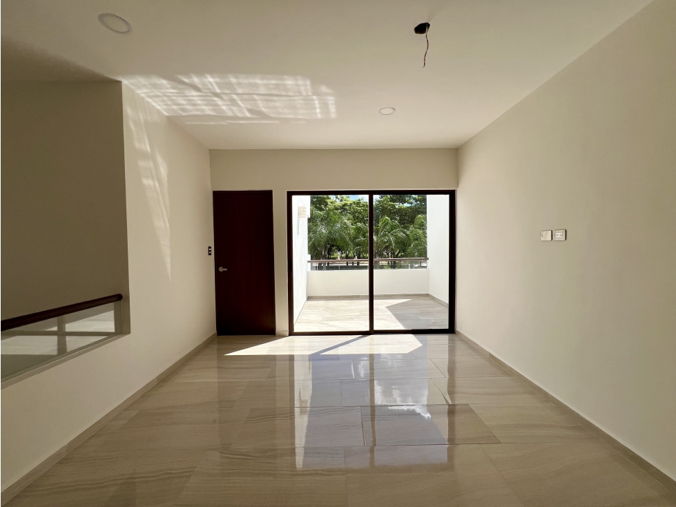 Venta de Casa de 4 habitaciones con Piscina en Privada en Mérida — foto 3