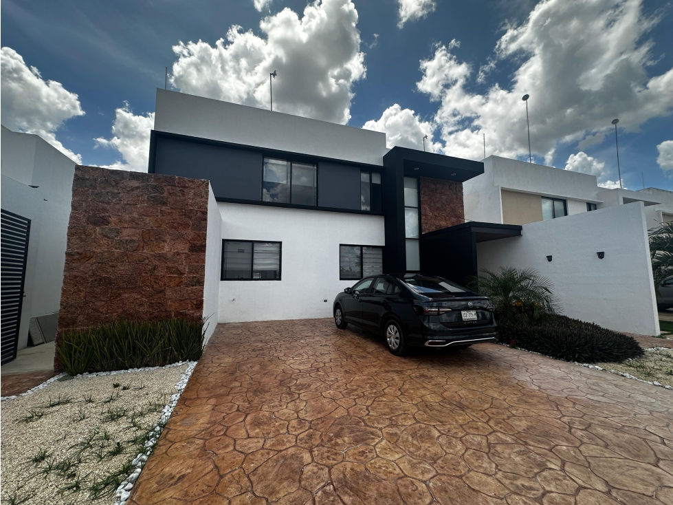 Casa en Venta con Piscina en Privada de 3 recamaras al Norte de Mérida — foto 4