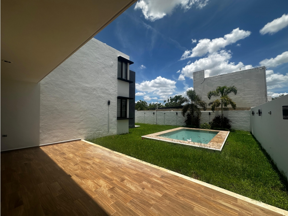 Casa en Venta con Piscina en Privada de 3 recamaras al Norte de Mérida — foto 5