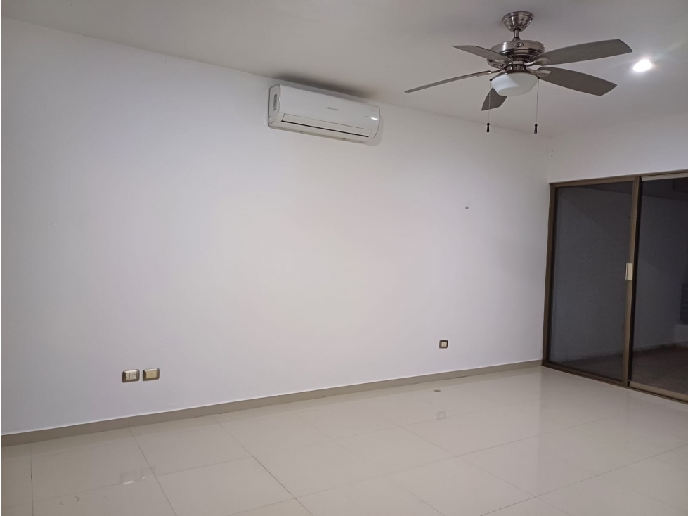 Casa en renta con Piscina en Altabrisa 3 recamaras en Mérida — foto 6