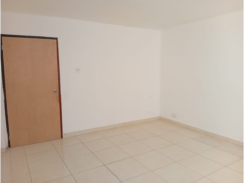 Arriendo Oficina Centro Sector La Matuna — foto 3