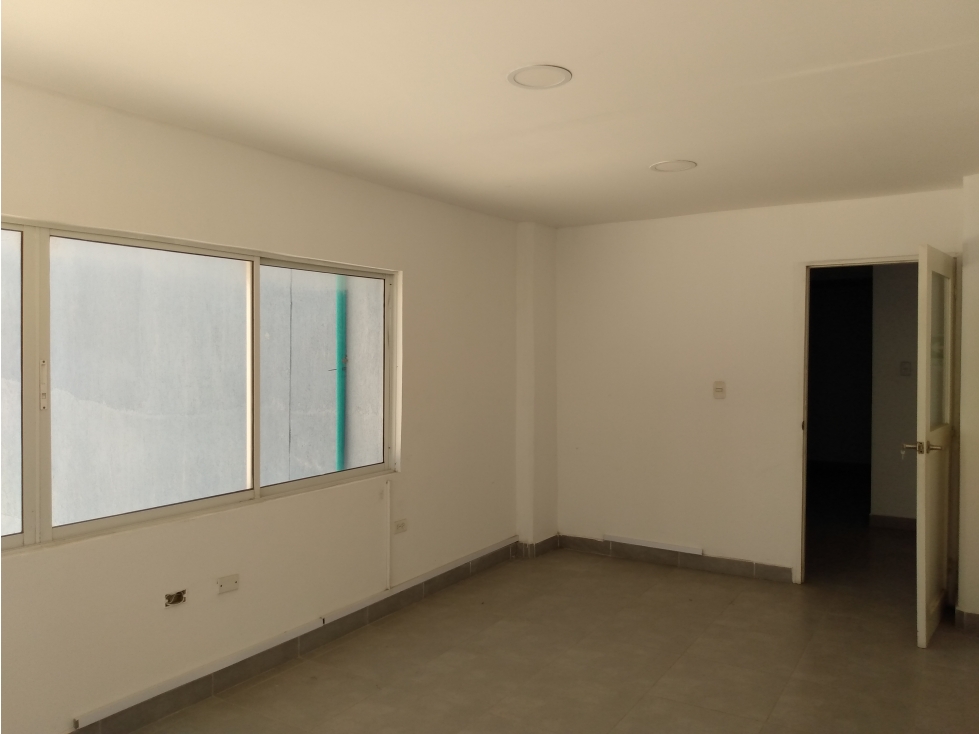 Cartagena Arriendo Oficina en el Bosque — foto 4