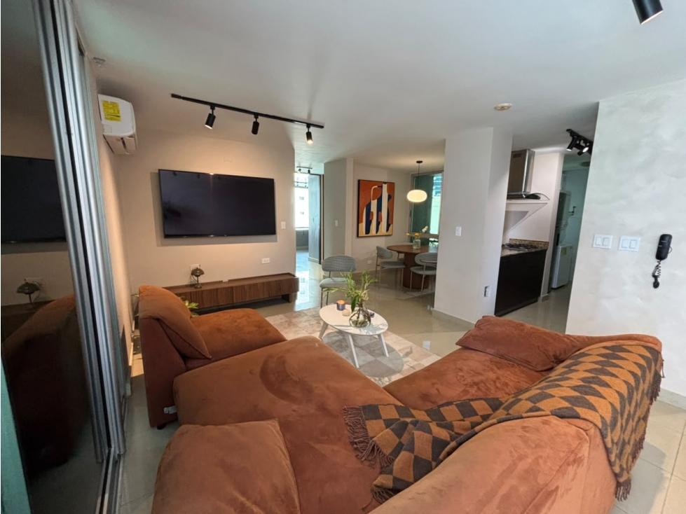 SE ALQUILA HERMOSO APARTAMENTO REMODELADO EN COSTA DEL ESTE — foto 3