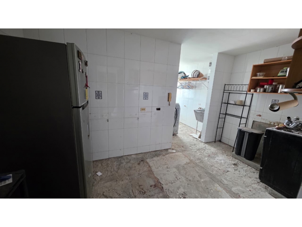 Apartamento en Vía Argentina | 97 m² para remodelar e invertir — foto 4