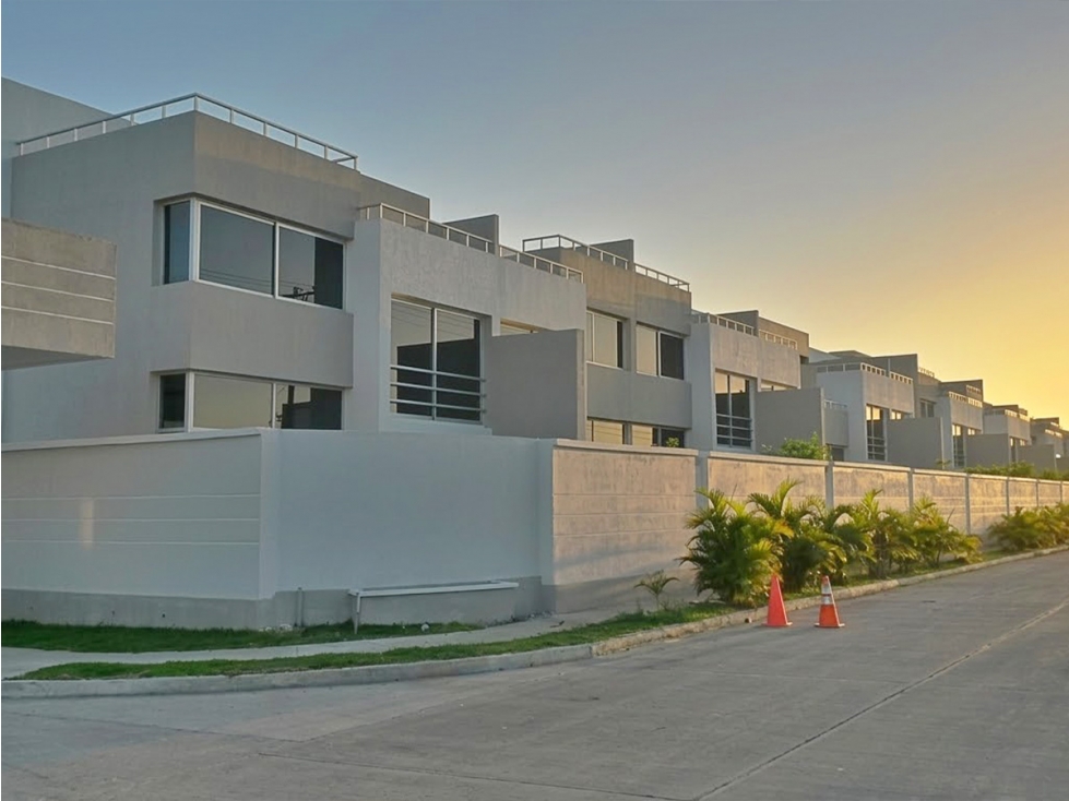 VENTA DE CASAS EN RESIDENCIAL COSTA SUR VILLAGE — foto 2