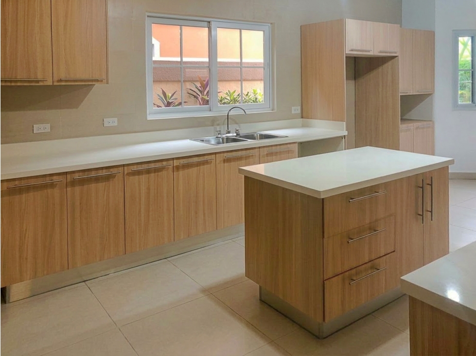VENTA DE CASA COSTA SUR - RESIDENCIAL EL DORAL — foto 5