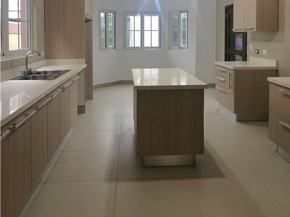 VENTA DE CASA COSTA SUR - RESIDENCIAL EL DORAL — foto 6