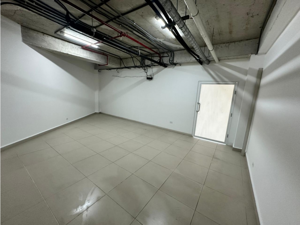 Alquiler de Local Comercial Via Porras City Plaza — foto 5