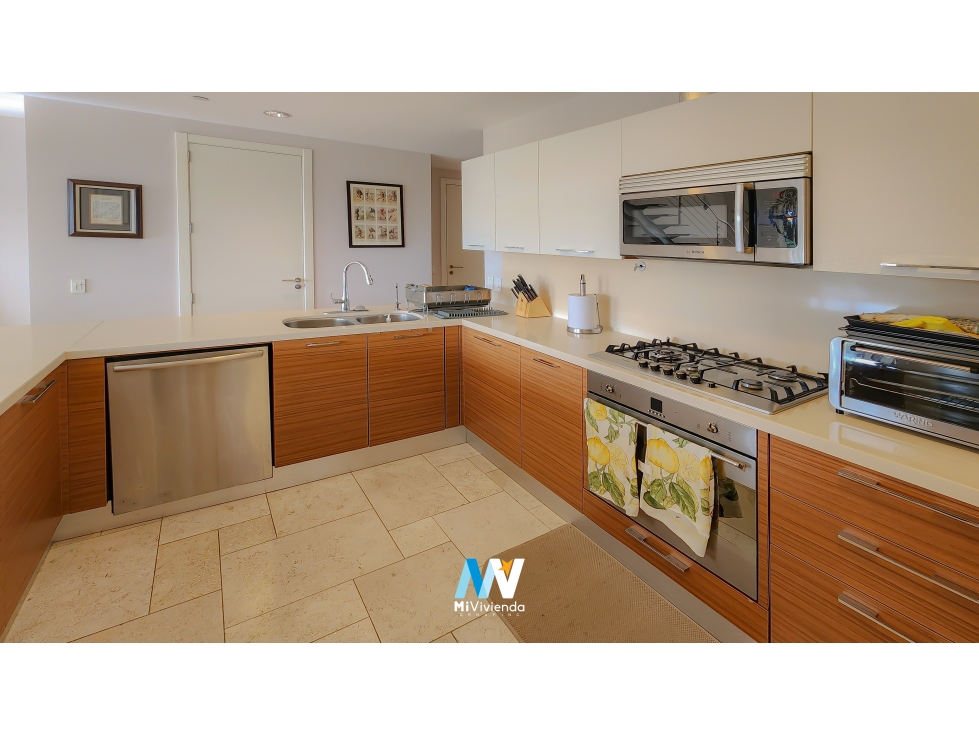 Vendo Apartamento de 4 hab. en Buenaventura - Puerta del Sol — foto 4