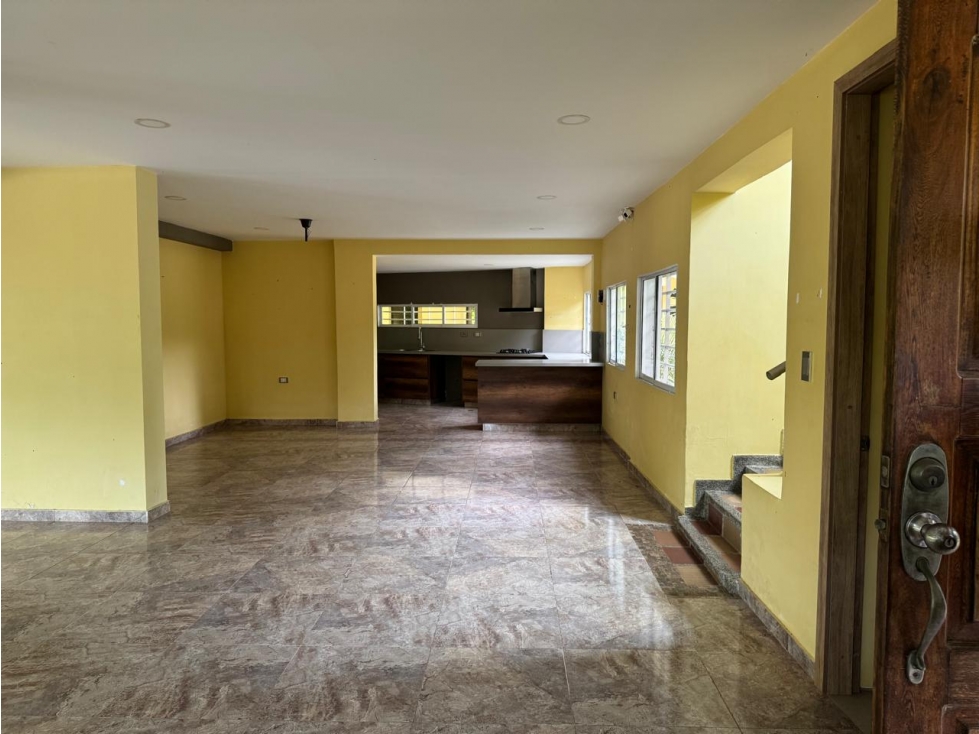 EN VENTA PROPIEDAD URBANA N 520 - 4