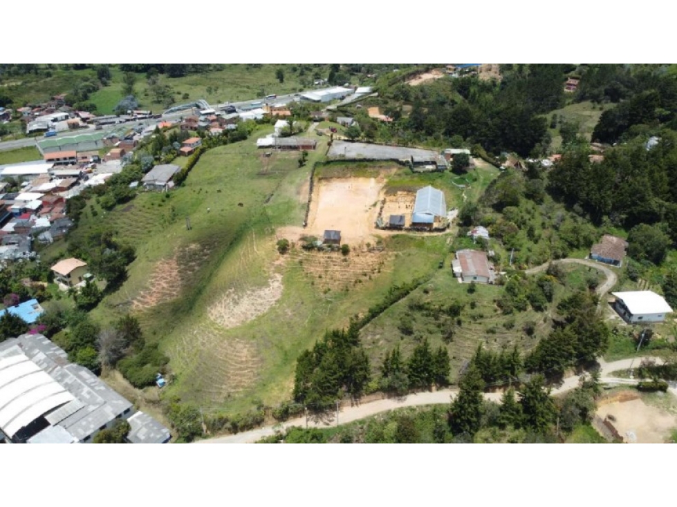 EN VENTA PROPIEDAD URBANA N 525 - 6