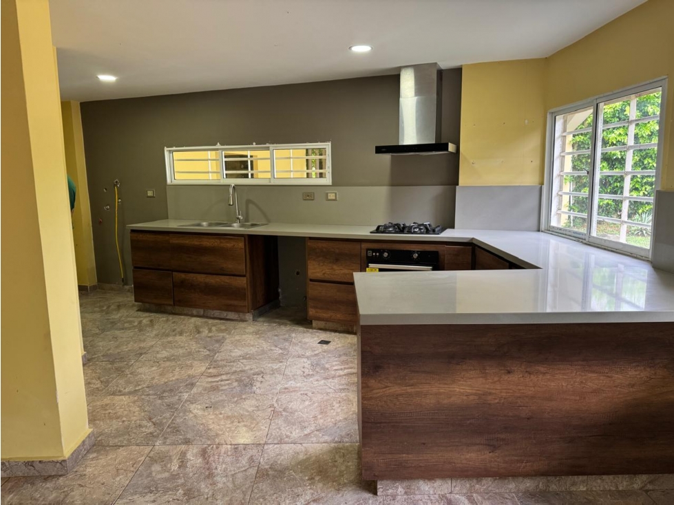 EN VENTA PROPIEDAD URBANA N 520 - 5