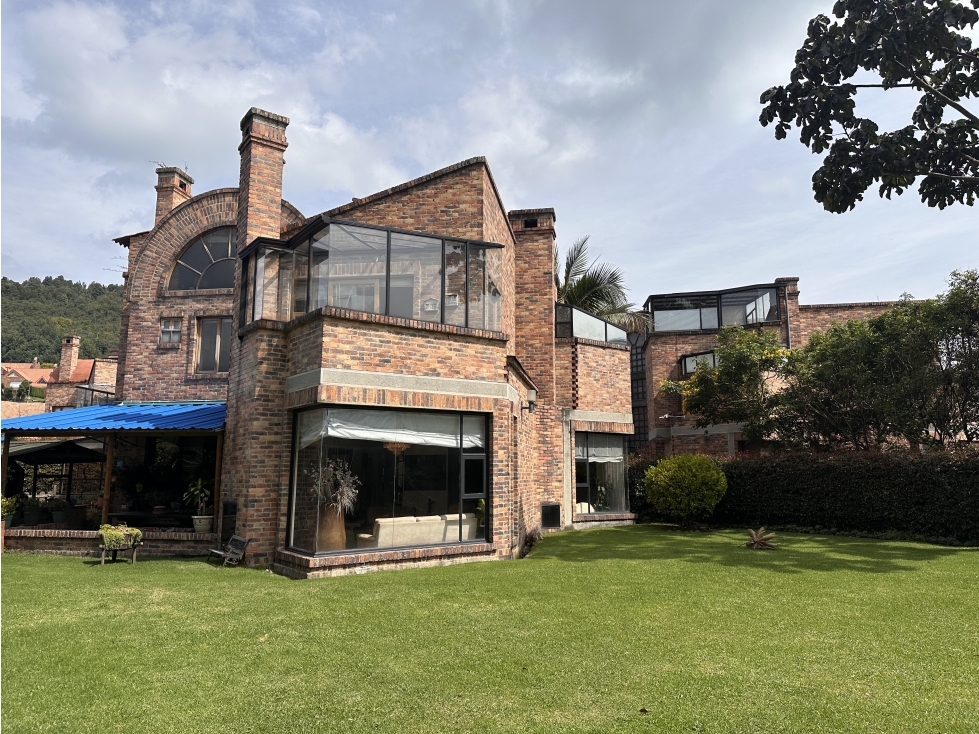 VENTA HERMOSA CASA SAN JOSÉ DE BAVARIA, BOGOTÁ