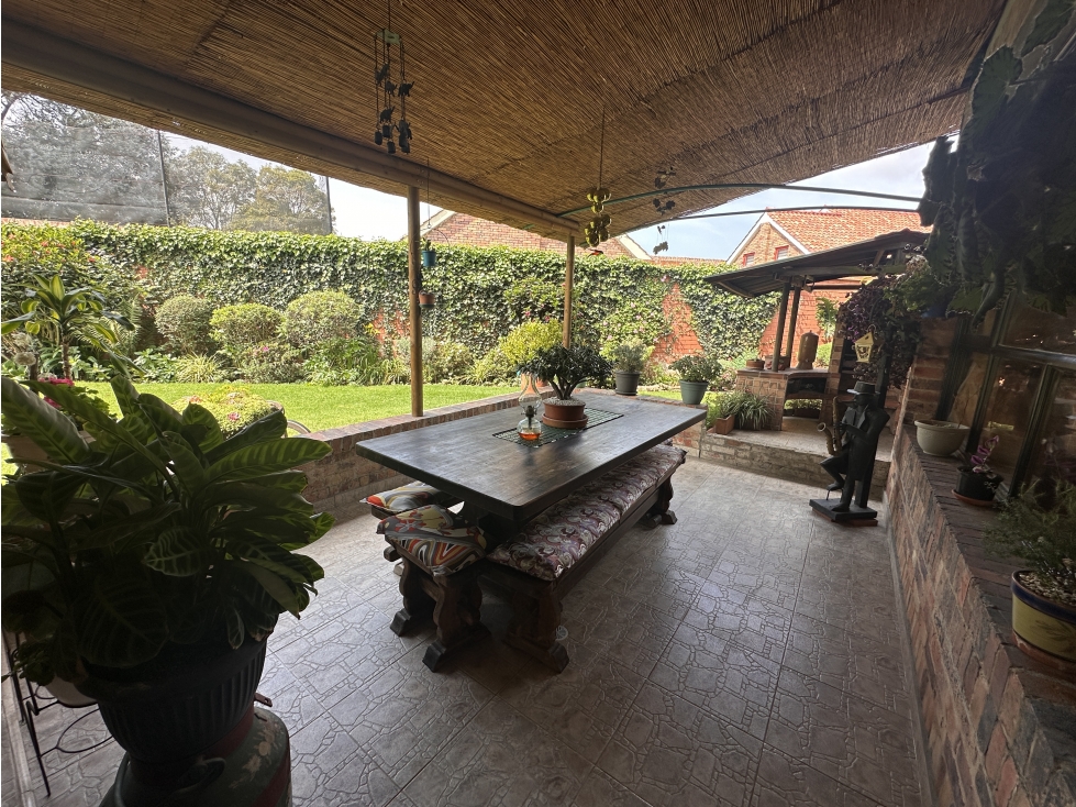 VENTA HERMOSA CASA SAN JOSÉ DE BAVARIA, BOGOTÁ — foto 4