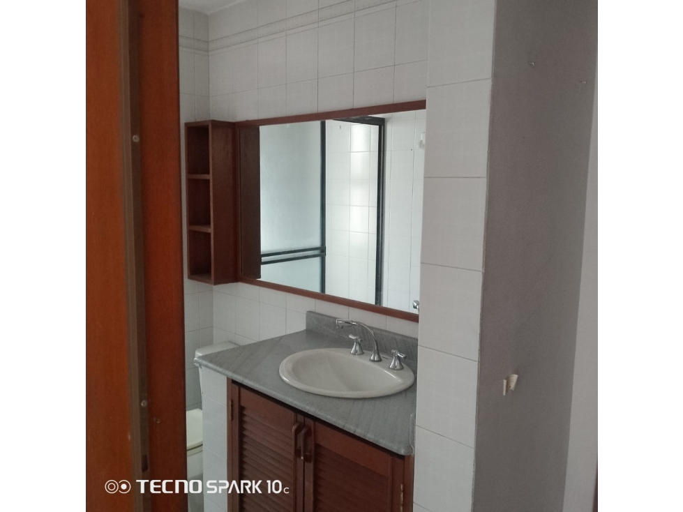 BROKERS Y ASOCIADOS VENDE:Estupendo apartamento en versalles — foto 6
