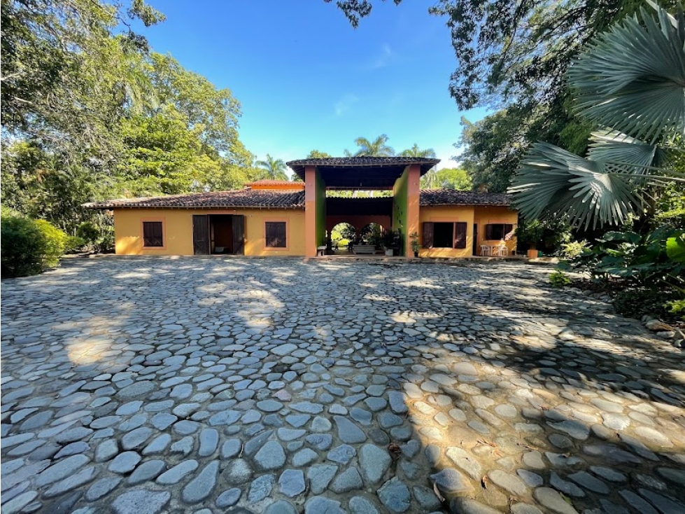 VENTA DE FINCA EN SANTA FE DE ANTIOQUIA - PASO REAL, CERCA DE KANALOA