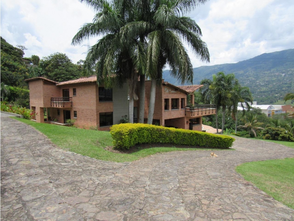 SE VENDE FINCA EN GIRARDOTA